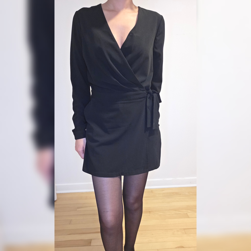 Morgan & Co. Black Long Sleeve Dress